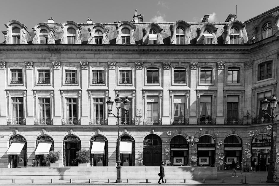 Article Image for Five Boutique Hotels in Paris You Must Stay At